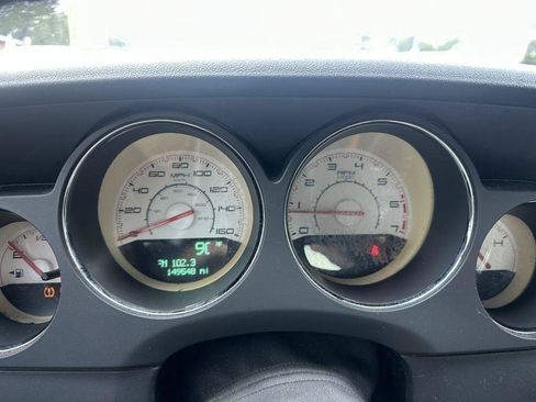 Used 2014 Dodge Challenger R/T RWD image 16