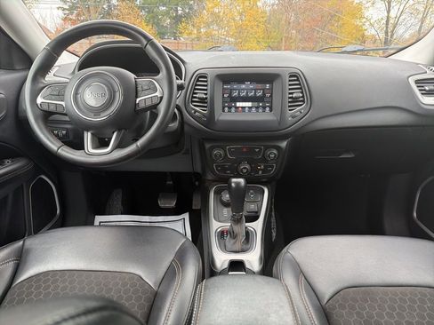 Certified 2021 Jeep Compass Latitude image 6