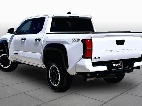 Used 2024 Toyota Tacoma TRD Off-Road AWD/4WD image 21