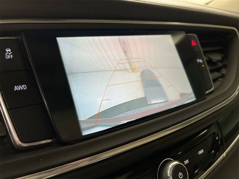Used 2019 Buick Enclave Essence image 15