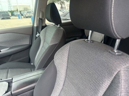 Used 2021 Nissan Rogue SV image 6