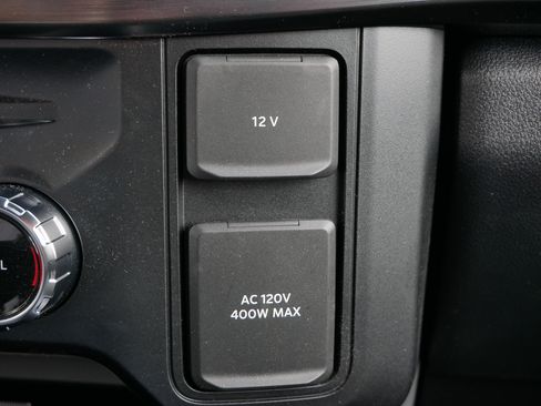 Used 2025 Ford F350 Lariat w/ FX4 Off-Road Package image 22