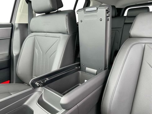 Certified 2025 Hyundai Santa Fe XRT image 18