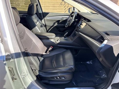 Used 2019 Cadillac XT5 Premium Luxury image 11