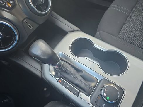 Used 2020 Chevrolet Blazer LT image 25