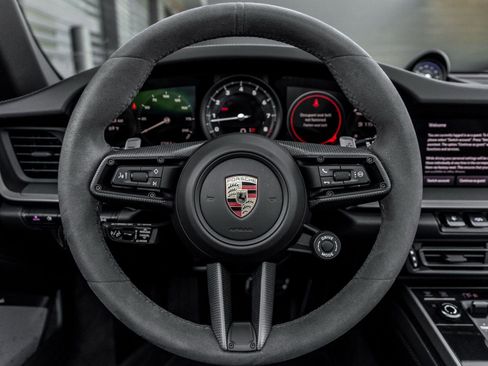 Certified 2024 Porsche 911 Targa 4S w/ Premium Package image 23