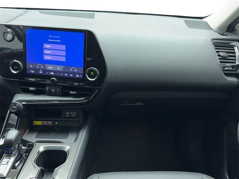 Used 2024 Lexus NX 250 FWD w/ Premium Package image 19