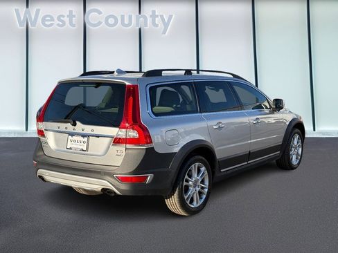 Used 2016 Volvo XC70 T5 Platinum w/ Protection Package image 4