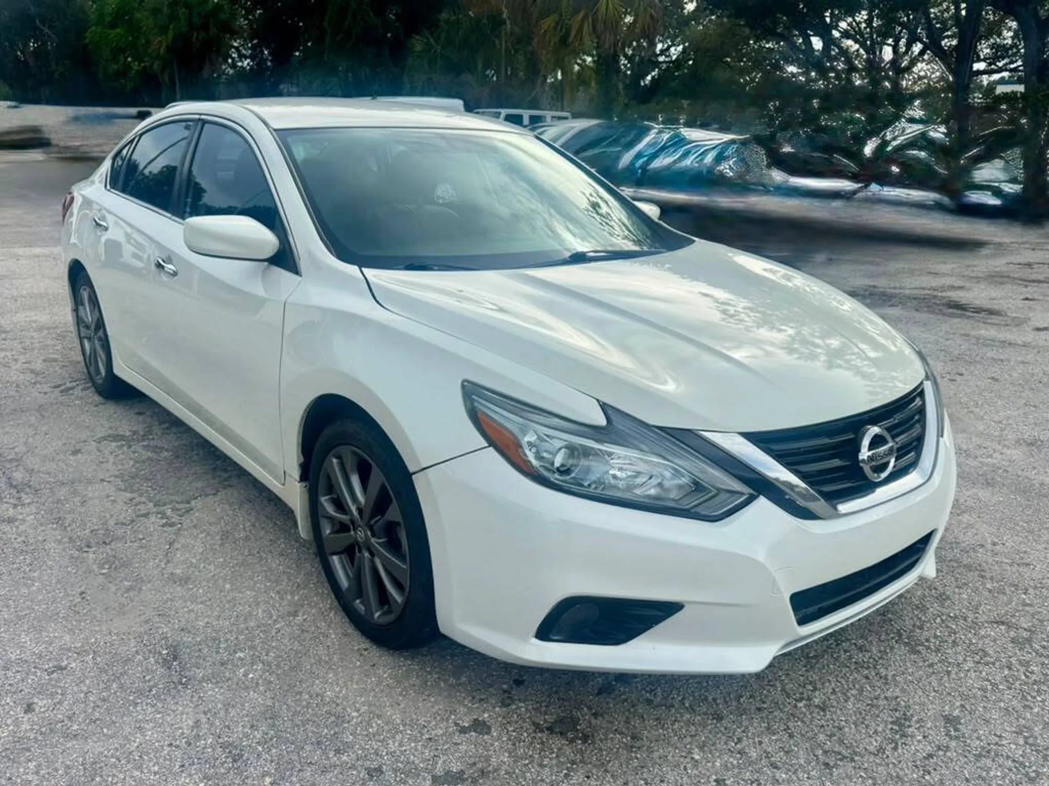 Used 2018 Nissan Altima 2.5 SR w/ SR Special Edition FWD image 10