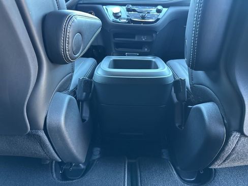 New 2026 Chrysler Pacifica Select image 50