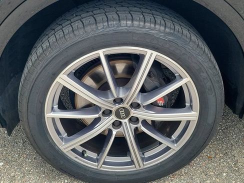 Certified 2022 Audi SQ5 Premium Plus AWD/4WD image 9