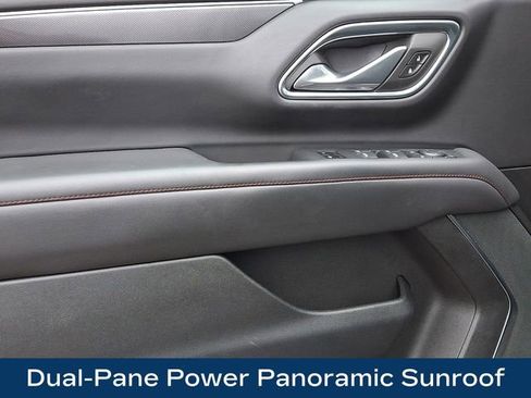 Used 2024 Chevrolet Suburban RST w/ Luxury Package image 17