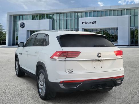 Used 2022 Volkswagen Atlas Cross Sport SE image 4