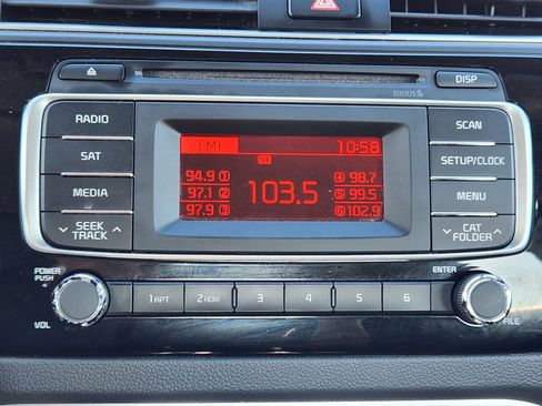 Used 2017 Kia Rio LX image 12