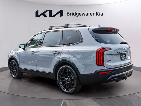 Used 2022 Kia Telluride EX w/ EX Premium Package AWD/4WD image 4