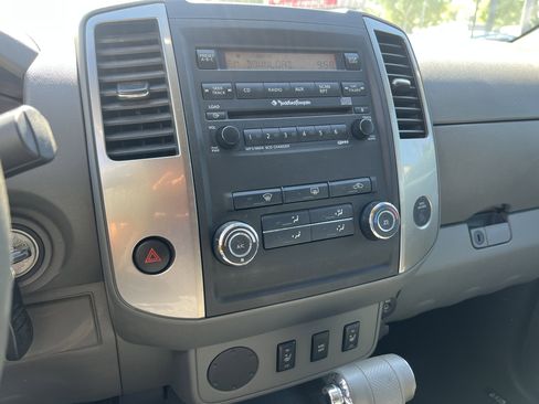 Used 2011 Nissan Frontier SL RWD image 15