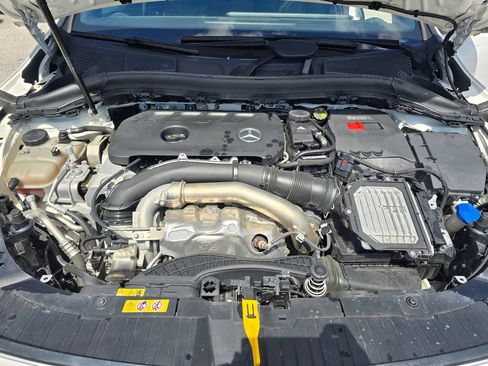 Used 2025 Mercedes-Benz GLA 250 image 12