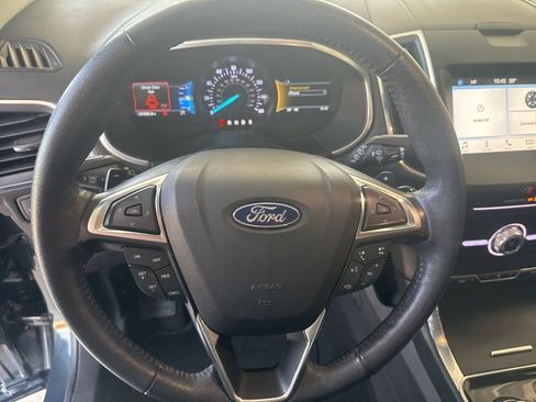 Used 2019 Ford Edge Titanium w/ Class II Trailer Tow Package AWD/4WD image 11