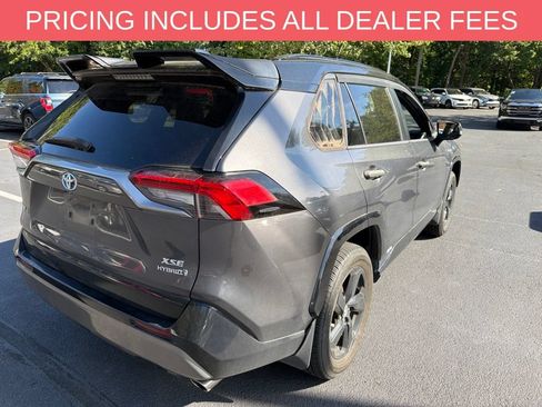 Used 2020 Toyota RAV4 XSE w/ XSE Grade Weather Package AWD/4WD image 17