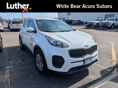 Used 2017 Kia Sportage LX image 1