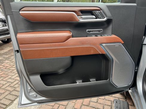 Used 2024 GMC Sierra 1500 Denali Ultimate image 14