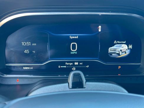 Certified 2023 Chevrolet Suburban High Country w/ Advanced Technology Package image 19