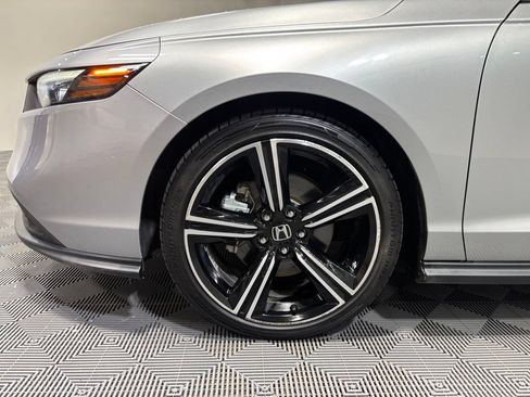 Used 2024 Honda Accord Sport image 9