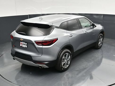 Used 2025 Chevrolet Blazer LT FWD image 46