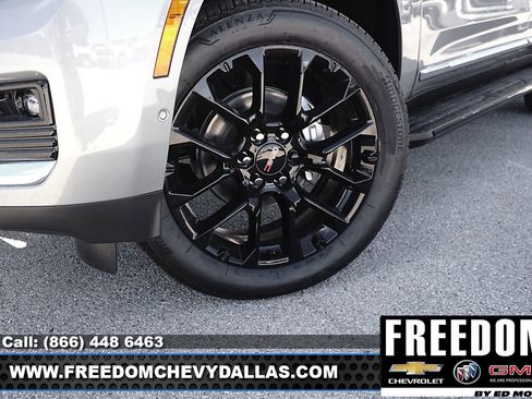 New 2026 GMC Yukon Elevation image 9