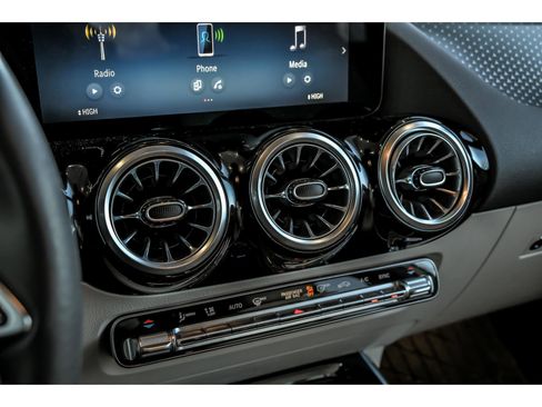 Certified 2026 Mercedes-Benz GLA 250 GLA 250 4MATIC image 18