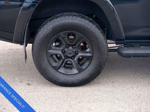 Used 2023 Toyota 4Runner SR5 Premium image 9