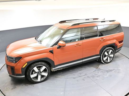 Used 2025 Hyundai Santa Fe Limited image 38