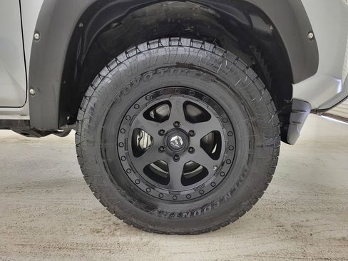 Used 2023 Toyota Tacoma SR image 19