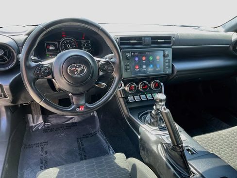 Used 2023 Toyota GR86 RWD image 20