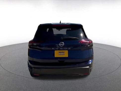 Used 2025 Nissan Rogue SV FWD image 12