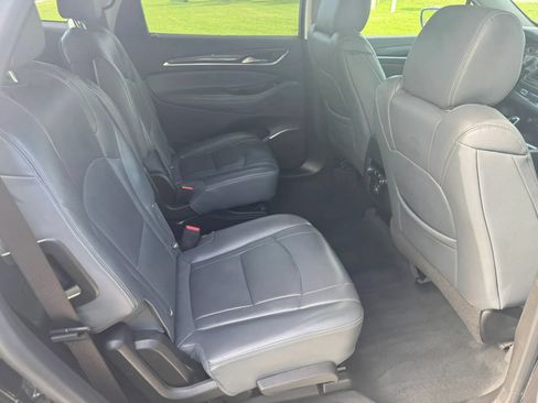 Used 2021 Buick Enclave Essence FWD image 22