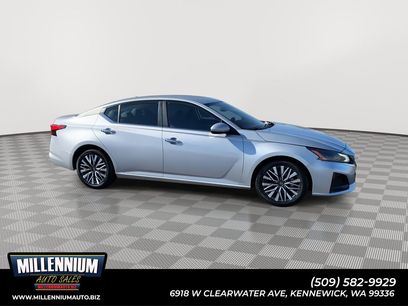 Used 2023 Nissan Altima 2.5 SV