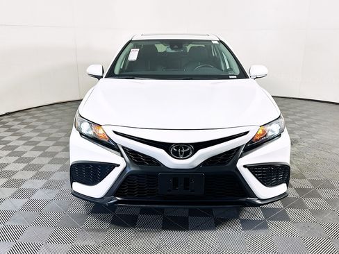 Used 2024 Toyota Camry SE w/ Convenience Package image 8