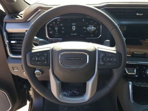 New 2026 GMC Sierra 1500 Denali w/ Denali Reserve Package AWD/4WD image 22