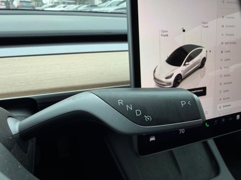 Used 2023 Tesla Model 3 Standard Range RWD image 17