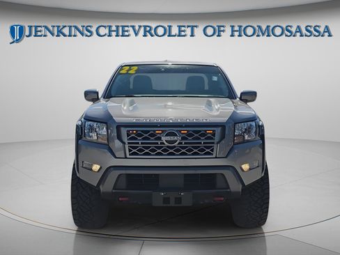 Used 2022 Nissan Frontier SV AWD/4WD image 11
