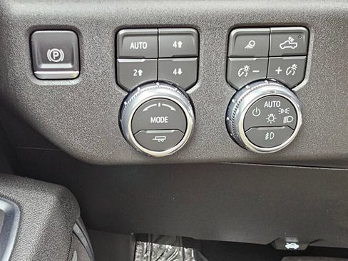 Used 2026 GMC Sierra 1500 Elevation w/ Elevation Premium Package AWD/4WD image 38