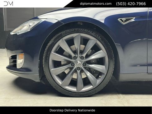 Used 2013 Tesla Model S Performance image 39