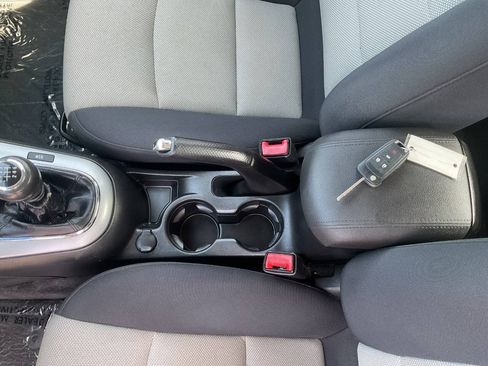Used 2012 Chevrolet Cruze LS FWD image 22