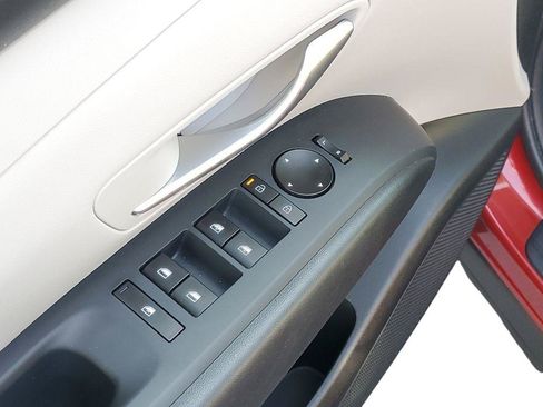 Used 2025 Hyundai Tucson SEL FWD image 8