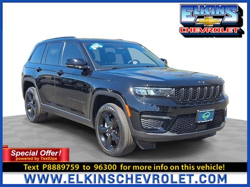 Used 2023 Jeep Grand Cherokee Altitude AWD/4WD image 1