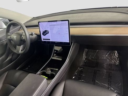 Used 2018 Tesla Model 3 Long Range RWD image 28
