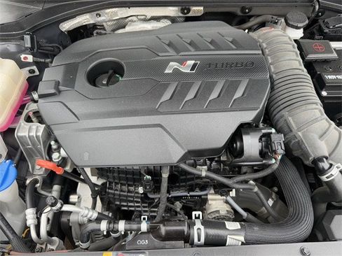 Used 2022 Hyundai Veloster N image 31