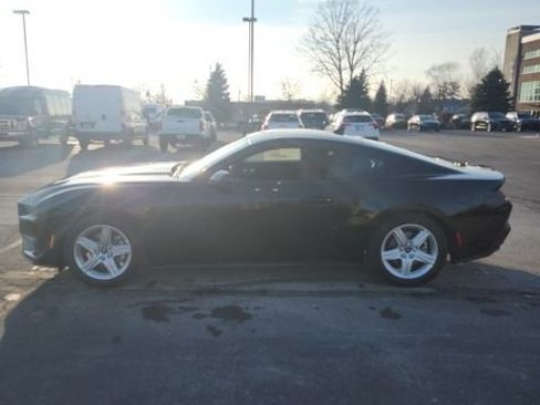 New 2026 Ford Mustang Coupe image 4