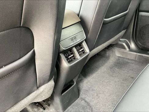 Used 2025 Chevrolet Equinox LT w/ Convenience Package II FWD image 22